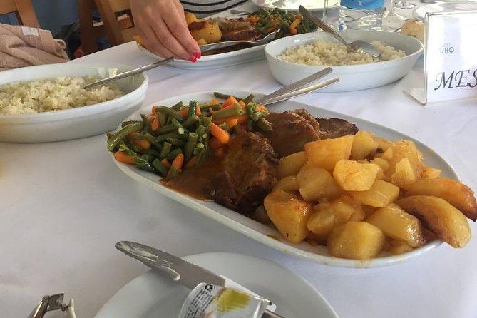 Sunday Trip From Porto to Régua by Bus and Return by Boat - Meals