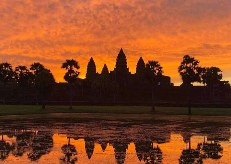 Sunrise at Angkor Wat and Small Tour with Tours Guide - Who Will Love This Tour?