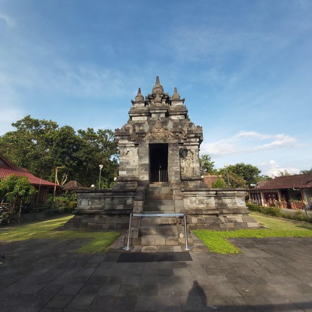 Sunrise at Punthuk Setumbu, Borobudur Temple, Mendu & Pawon - Location & Journey