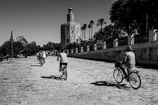Sunrise Bike Tour Sevilla (9:00am) - Itinerary