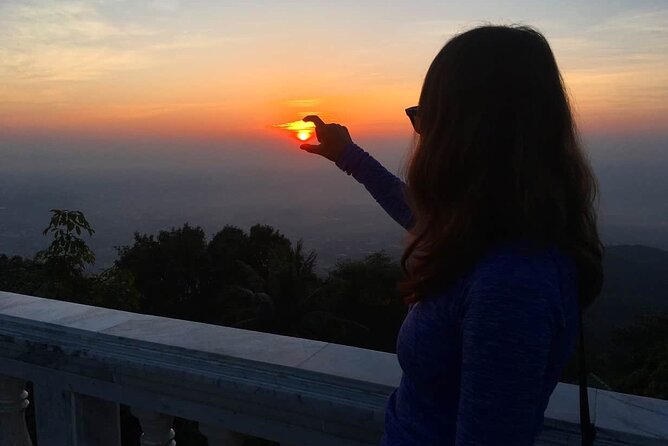 Sunrise Blessing Experience at Doi Suthep With Small Group - Tour Details and Inclusions