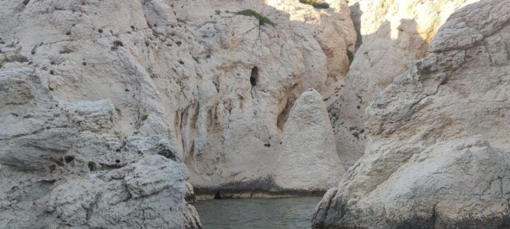 Sunrise Boat Cruise to the Calanques & Cote Bleu Marine Park - The Departure Point: Estaque