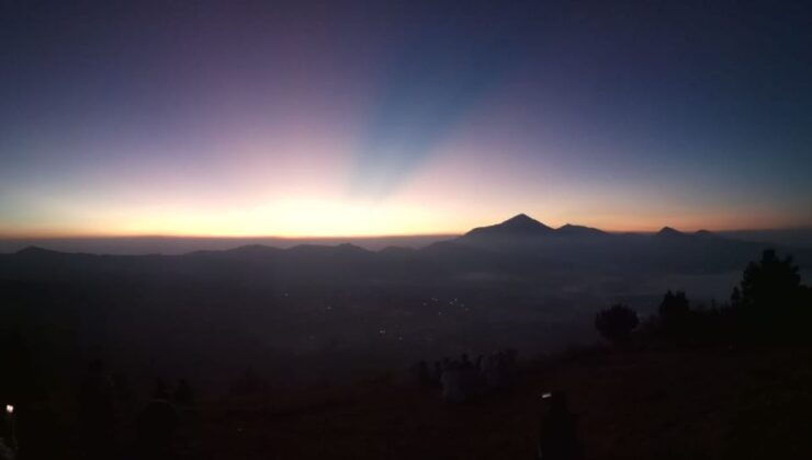 Sunrise Gunung Putri,Tea Factory&Tea Plantation,Hot Spring - Activity Highlights for the Day