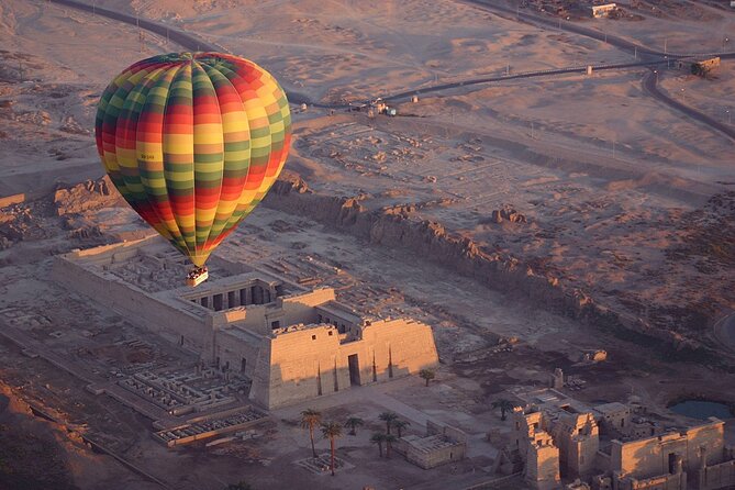 Sunrise Hot Air Balloon Experience in Luxor - Pre-Flight Refreshments