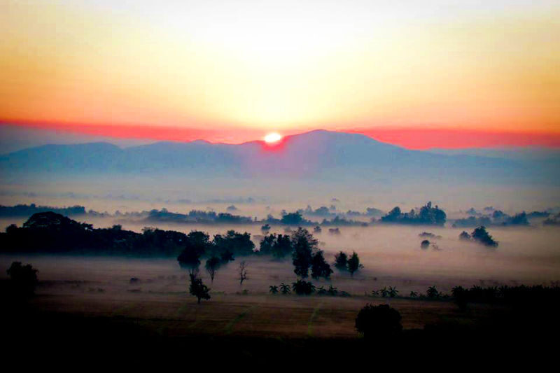 Sunrise Hot Air Balloon Flight with Champagne and Spa Package by Fah Lanna in Chiang Mai - Why a sunrise flight makes sense in Chiang Mai