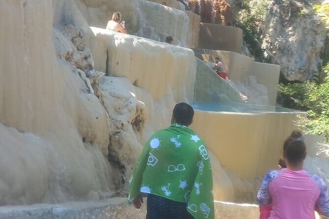 Sunrise in Tolantongo Grottoes with pick-up from your hotel - Who Is This Tour Best Suited For?