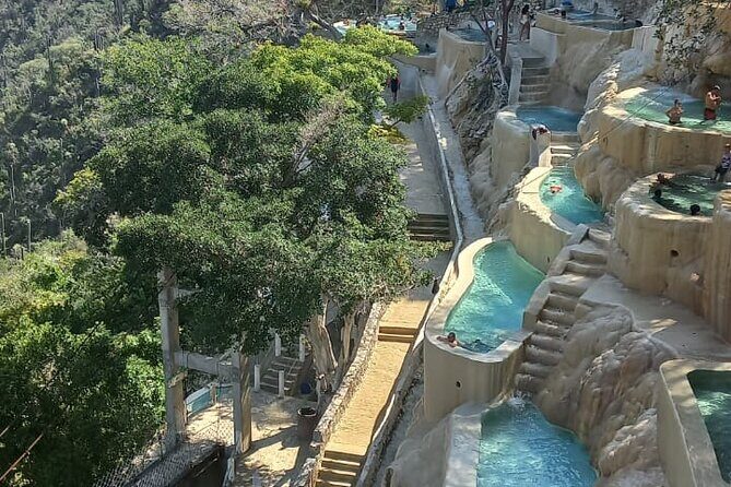 Sunrise in Tolantongo Grottoes with pick-up from your hotel - Frequently Asked Questions