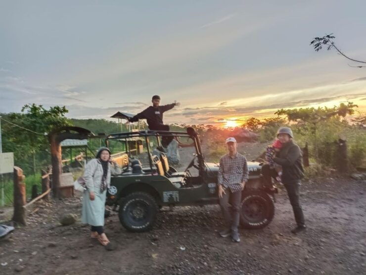 Sunrise Merapi Volcano, Borobudur Elo Rafting All In. - Booking Information