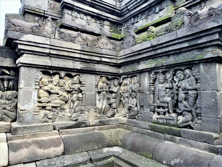 Sunrise on Hill, Borobudur Access to the Top & Dieng Plateau - Key Points
