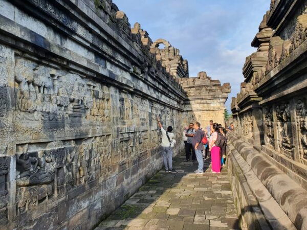 Sunrise on Hill, Borobudur Access to the Top & Dieng Plateau - Discovering Dieng Plateau Attractions