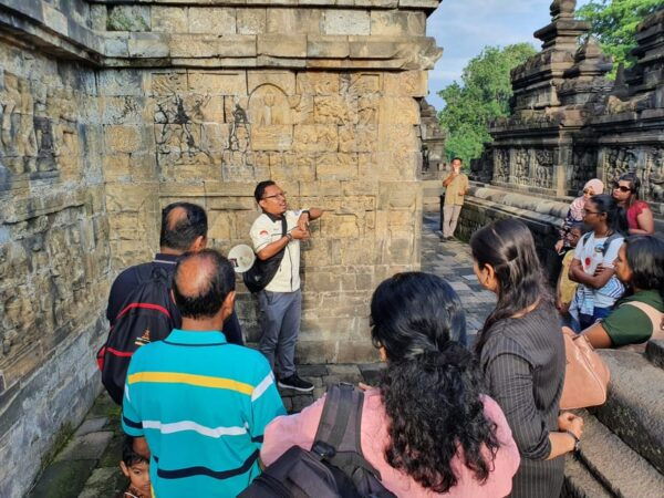 Sunrise on Hill, Borobudur Access to the Top & Dieng Plateau - Booking and Cancellation Policy
