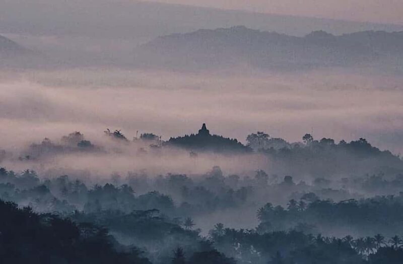 Sunrise Setumbu, Borobudur structure climbing and Prambanan - Authentic Experiences from Other Travelers