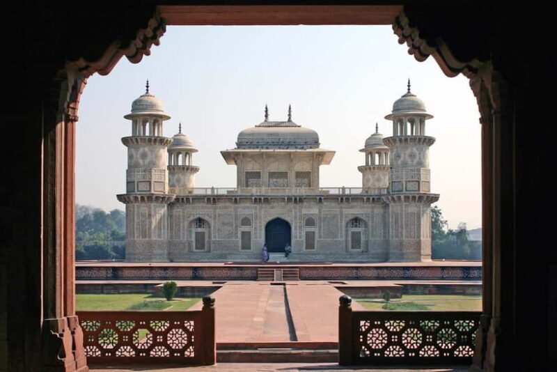 Sunrise Splendor: Agra Day Tour - The Itinerary Breakdown