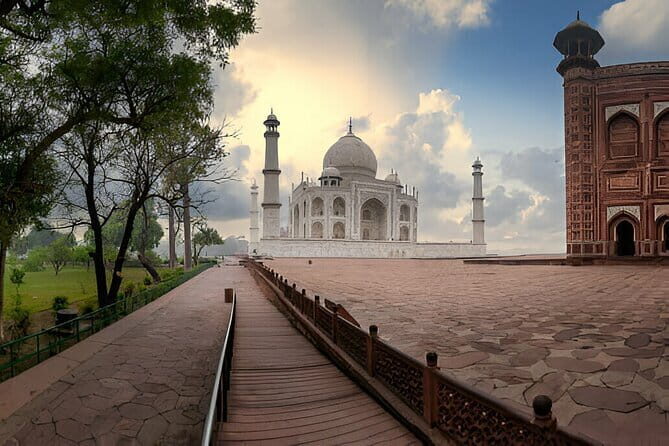 Sunrise Taj Mahal And Agra Private Tour From Delhi - FAQ