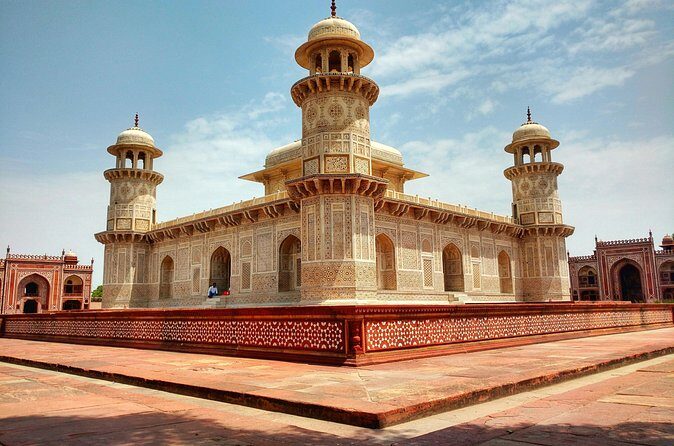 Sunrise Taj Mahal Tour From Delhi - FAQ