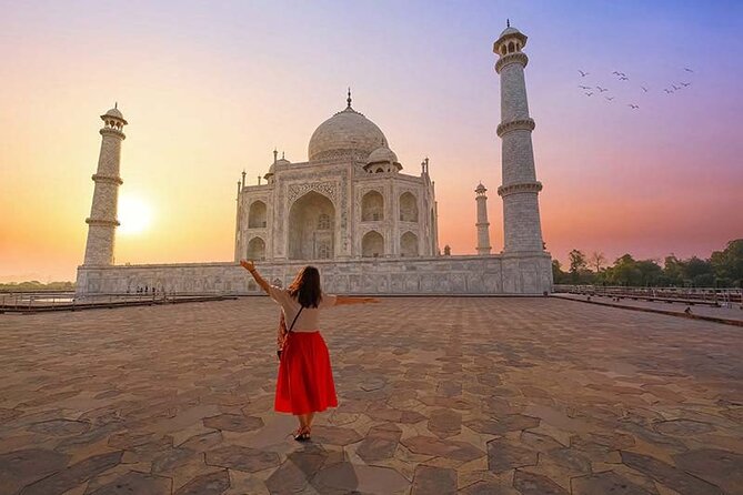 Sunrise Tour of Taj Mahal With Guide and Entrance Fees - Tour Overview