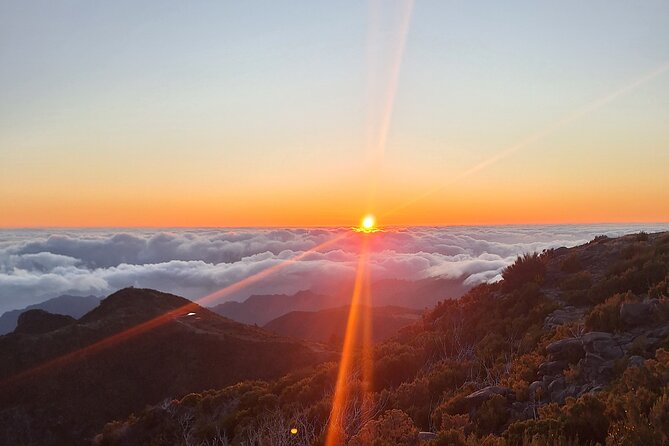 Sunrise Transfer to Hike Pico Areeiro to Pico Ruivo - Inclusions
