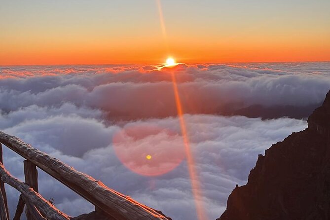 Sunrise Transfer to Hike Pico Areeiro to Pico Ruivo - Booking Information