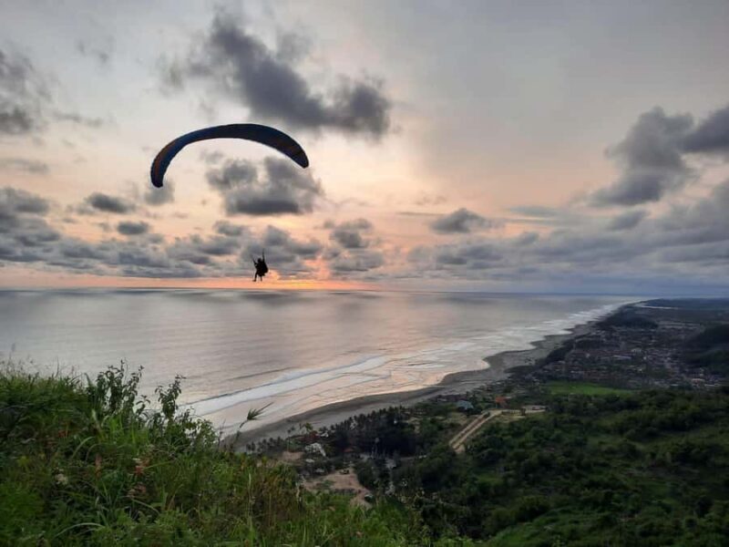 Sunset Adventure at Parangtritis Paragliding - Good To Know