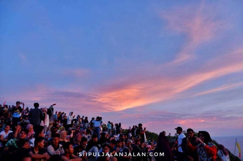 Sunset Adventure at Parangtritis Paragliding - An Overview of the Sunset Adventure Experience