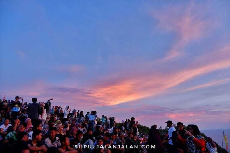 Sunset Adventure at Parangtritis Paragliding - Transportation, Timing, and Group Size