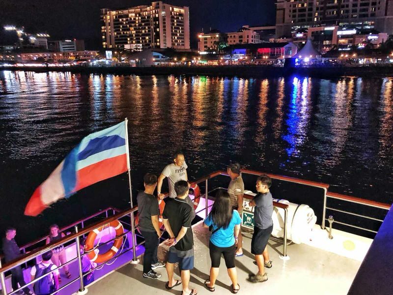 Sunset and City Night Dinner Cruise with Complimentary Drinks in Kota Kinabalu - Buffet dinner, complimentary drinks and live music