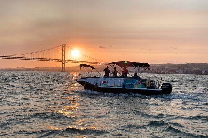Sunset and Night Cruise With Champagne - Relax and Unwind on a Luxury Cruise