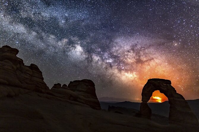 Sunset and Night Photography in Arches National Park - Exploring the Dark Sky: Night Photography Tips and Techniques