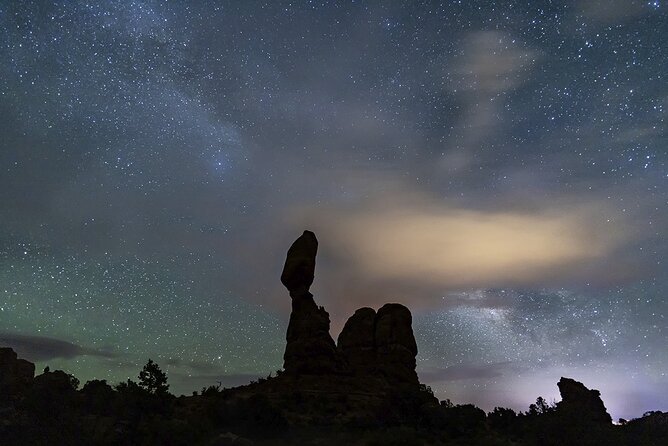 Sunset and Night Photography in Arches National Park - Safety Tips and Precautions for Night Photography in Arches National Park