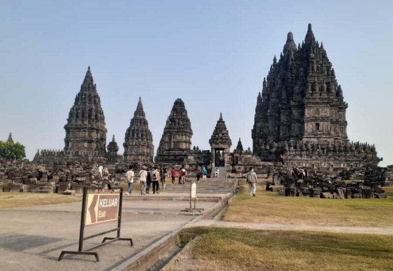 Sunset at Prambanan & Including Ticket Ramayana Ballet Show - Good To Know