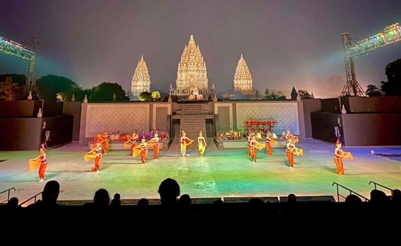 Sunset at Prambanan & Ramayana Ballet (Ticket Guaranteed) - Exploring Prambanan at Sunset