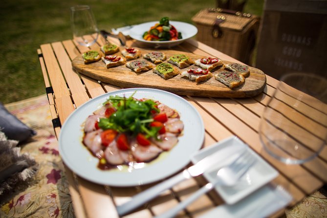 Sunset Beach Dinner - Beach Location and Atmosphere