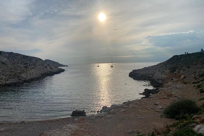 Sunset Boat Cruise to the Island of Frioul & Chateau Dif - Assistance and Information