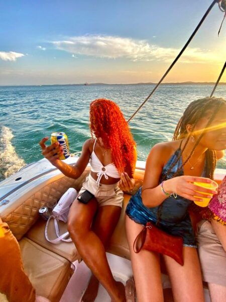 Sunset Boat Party, Caribbean Restaurant & Getsemaní Tour - The Sum Up