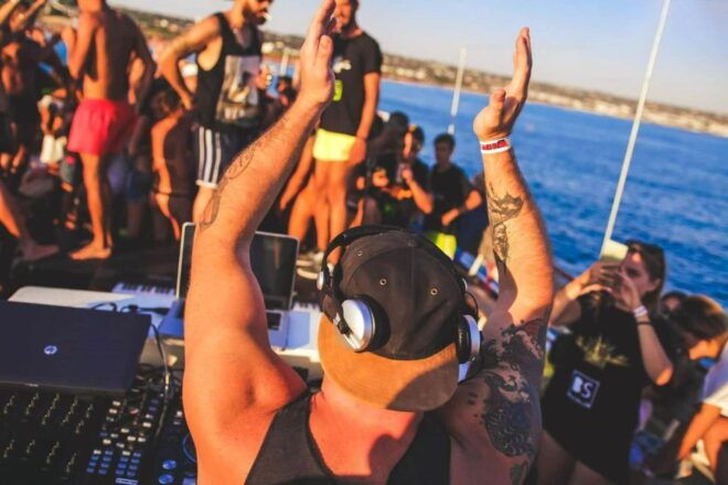Sunset Boat Party in the Waters of Salento With Drinks - Frequently Asked Questions