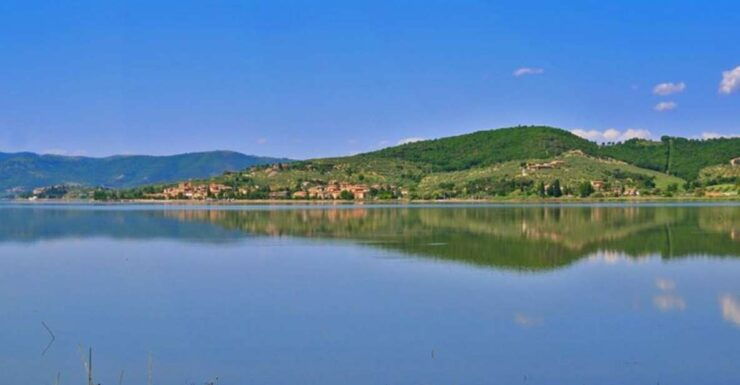 Sunset Boat Ride at Lake Trasimeno With Aperitif or Dinner - Duration and Languages