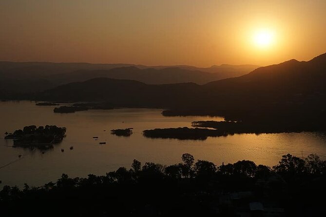 Sunset Boat Ride On Lake Pichola In Udaipur - Frequently Asked Questions