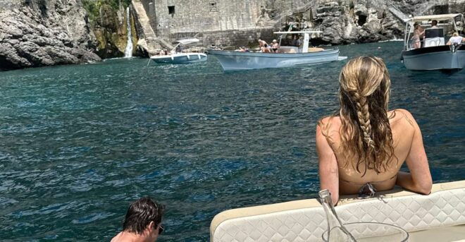 Sunset Boat Tour Amalfi Coast Small Group With Aperitif - Experience Description
