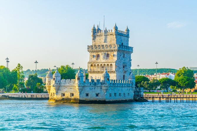 Sunset Boat Tour in Lisbon With Wine - Directions and Location