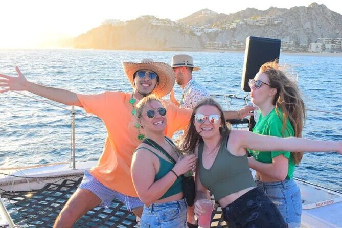 Sunset Boat Tour Includes Open Bar and Dinner - Good To Know