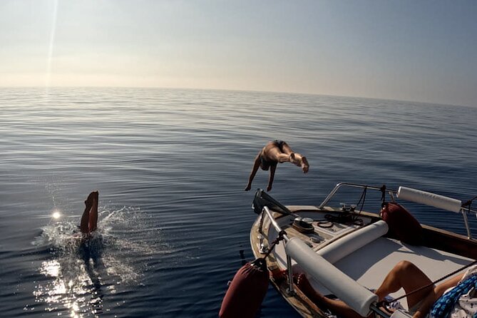 Sunset Boat Tour to Cinque Terre With Aperitif on Board - Activities and Highlights