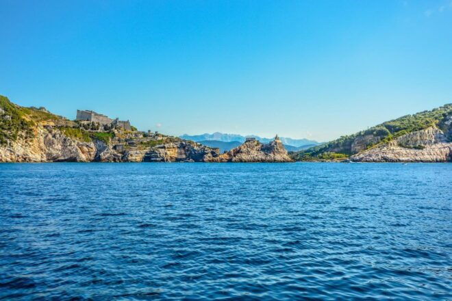 Sunset Boat Tour With Drinks and Snacks - Itinerary Details