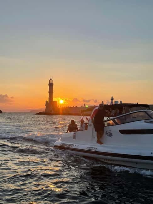 Sunset Boat Trip with Drinks and Swim Stop to South Rethymno - The Vessel and Atmosphere