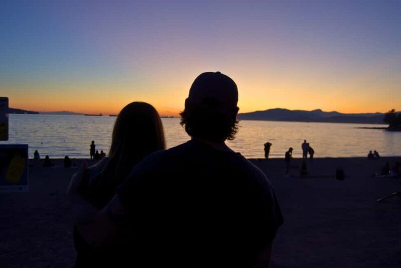 Sunset Bus Tour: Stanley Park & English Bay Photostops - What to Expect and Tips for Your Tour