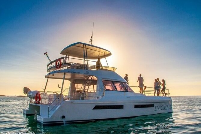 Sunset Champagne Cruise From Cape Town,Table Mountain,Bo-Kaap - Marvel at the Majestic Table Mountain