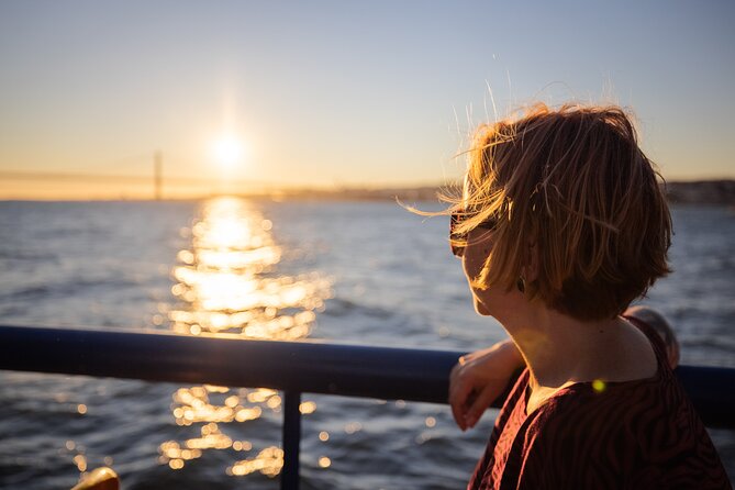 Sunset Cruise in Lisbon With Live DJ and 1 Drink - One Drink Included