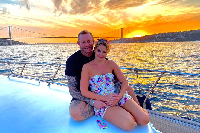 Sunset Cruise on Yacht Istanbul Bosphorus (with Live Guide) - Famous Sights and Landmarks