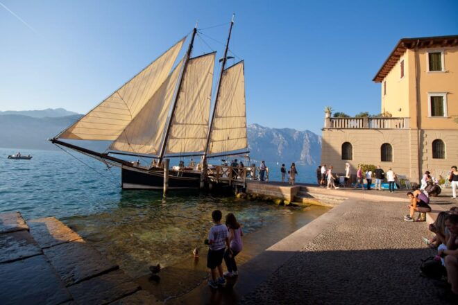 SUNSET CRUISE - SPECIAL CAMPARI CHAMPAGNE EDITION - Booking Information