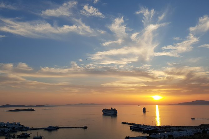 Sunset Cruise to Rhenia& Little Venice With Mykonian Viand - Reviews