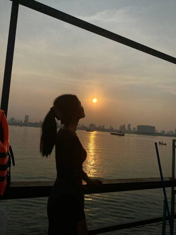 Sunset Cruise: Unlimited Cold Beers, BBQ buffet & Fruit Platter - Pickup, access and a few practical cautions